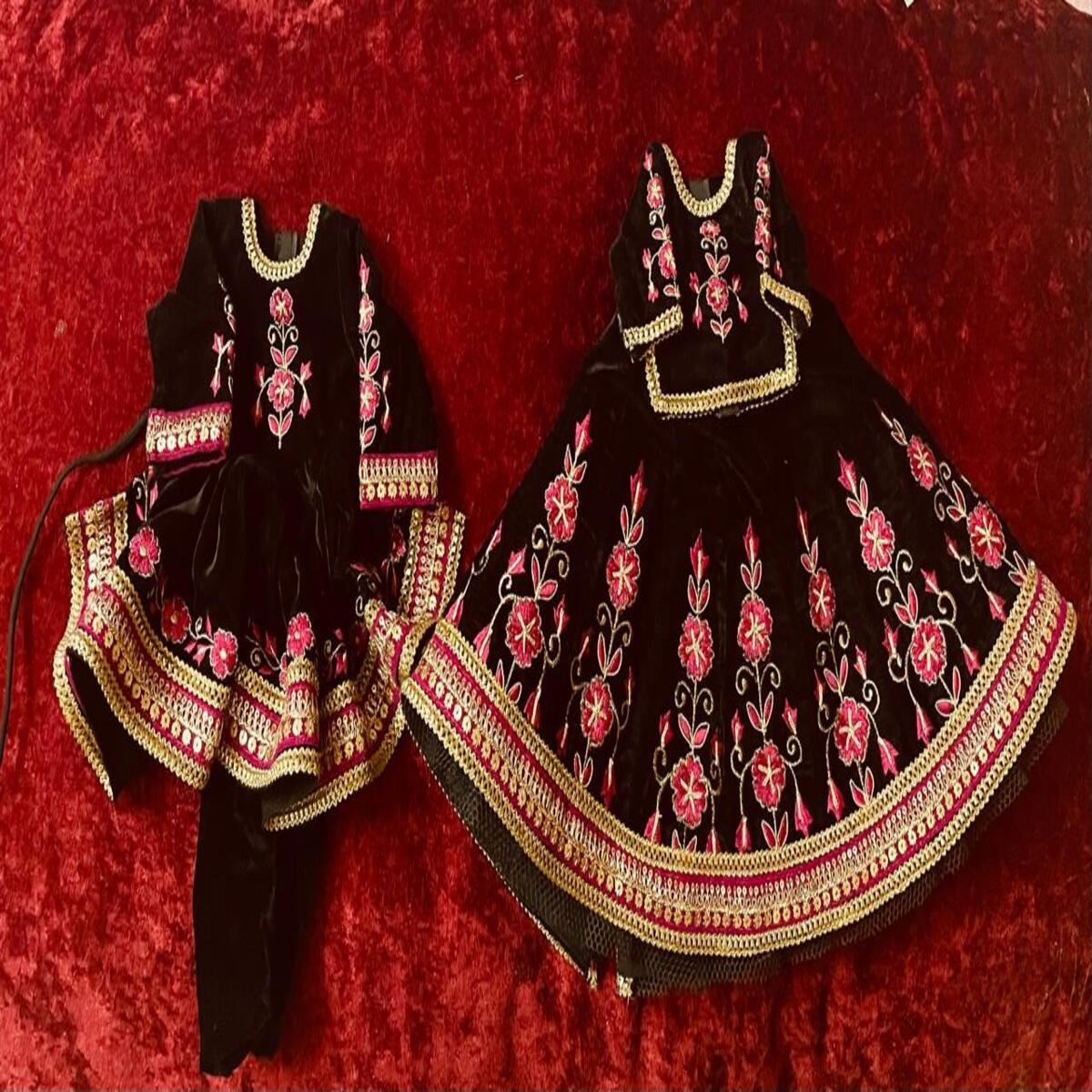 Black and Pink Velvet Dress For Radha Krishna Ji